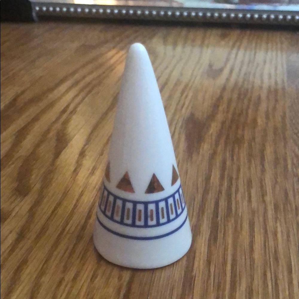 Ring holder